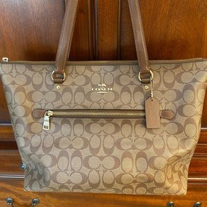 Coach handbag   Perfect condition